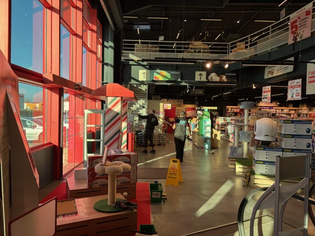 nettoyage des vitres magasin Portet