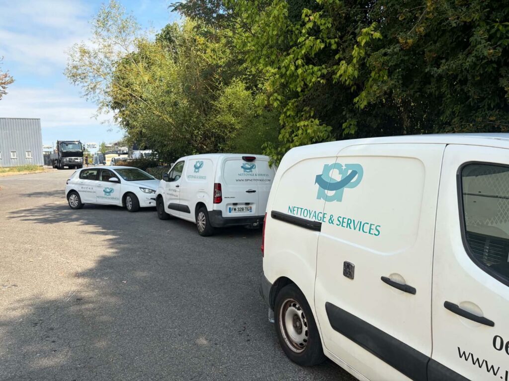 entreprise-de-nettoyage-toulouse-camions-isp